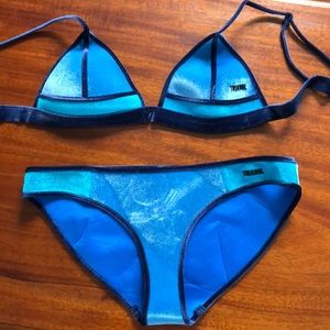 Triangl velvet bikini set